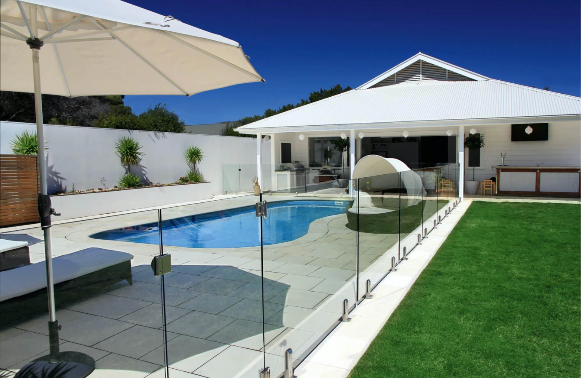 glass-pool-fencing-1